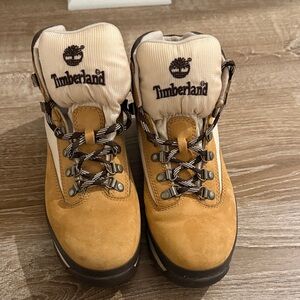Timberland Mens Beige and Brown Boots